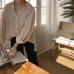  小姐姐风out今年流行慵懒风