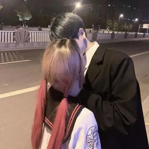  情侣头像真人情侣头像