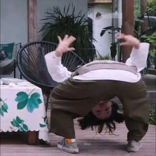  情侣头像心动就是,完了完了