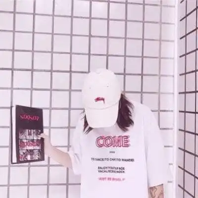  排名前十微信情侣头像图片2020最新最酷情头一男一女分开