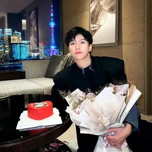  超甜的情侣头像