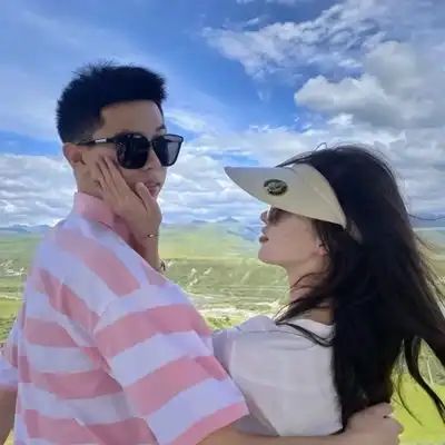  2023最新甜美亲近真人情侣头像