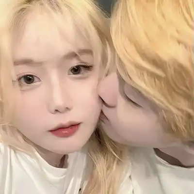  2023甜蜜温柔情侣头像