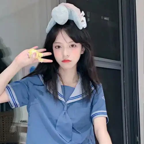  2020.12.8慵懒风女生头像