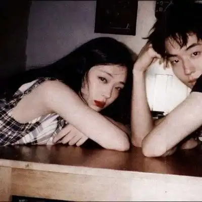  复古冬日情侣头像