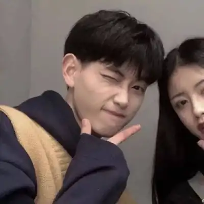  情头高清情侣双人,做个最幸福的人让你羡慕吧