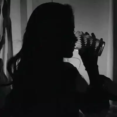  抖音最火的情侣头像最新款一千米时挂你照片