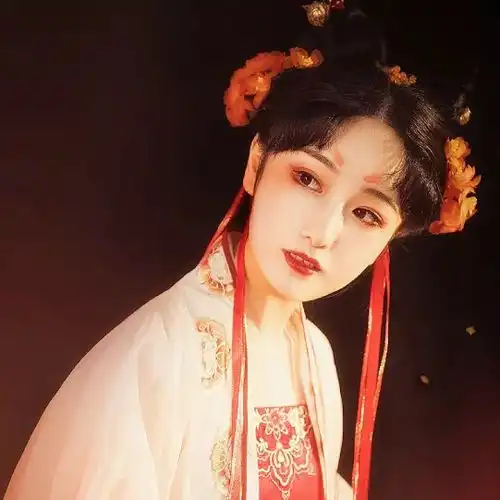  古风真人女生头像七月流火,八月萑苇,愿岁月善待你我,一切努力有结果