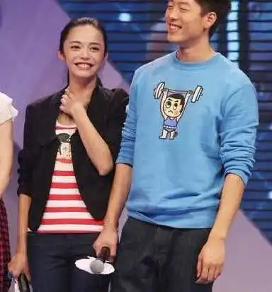  唐一菲更新微博和网友互怼,否认自己曾是小三,暗讽姚晨出轨在先