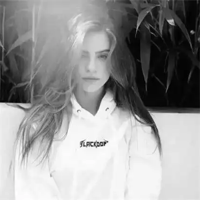  女生头像欧美黑白,带着你的谎言一个人过吧