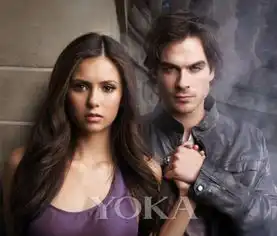  姐妹花pk吸血鬼配饰上决胜负