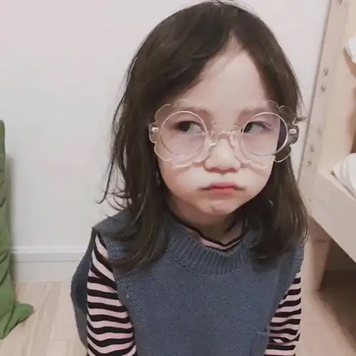  无水印卡哇伊萌娃头像点赞表示你们的喜欢