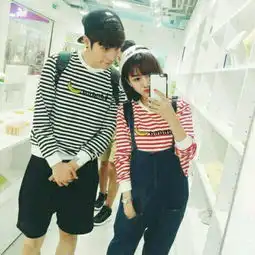  谁有另一张情侣头像