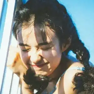  遇见你的时候所有星星都落在我的头上甜向