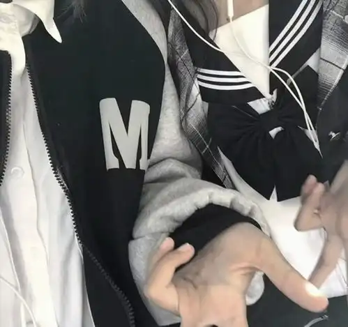  情侣头像丨且以深情共白头