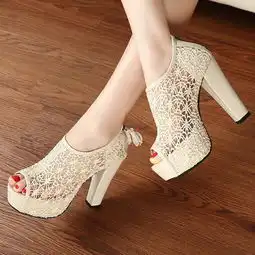  茉莉花鞋加盟图片加盟店装修图