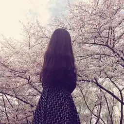  找这张照片的情侣头像