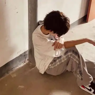 ins文艺范超酷真人男生头像