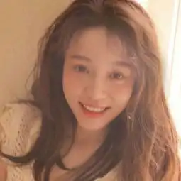  微笑女生头像治愈系女生笑容图片