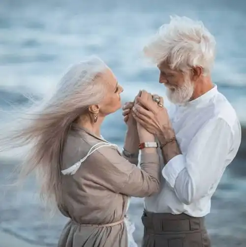  儿媳太漂亮被婆婆强迫做亲子鉴定,儿媳孩子是野种,和你没关系