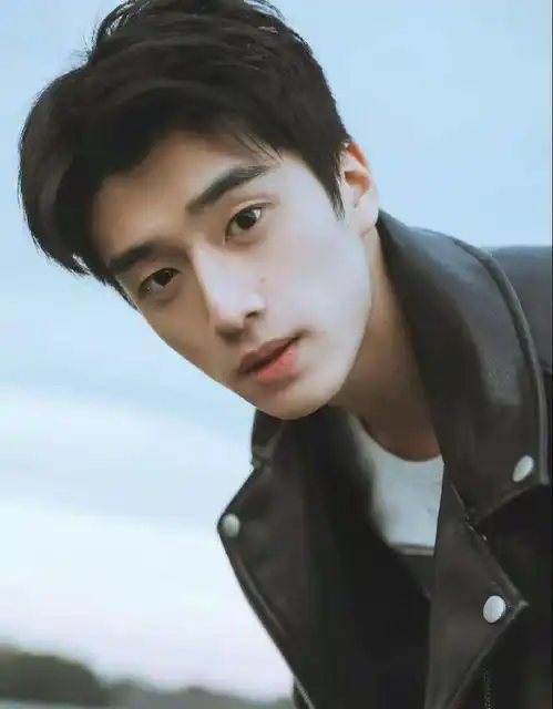  近日5部新剧开机新版吴邪张起灵引争议徐磊的藏海花能火