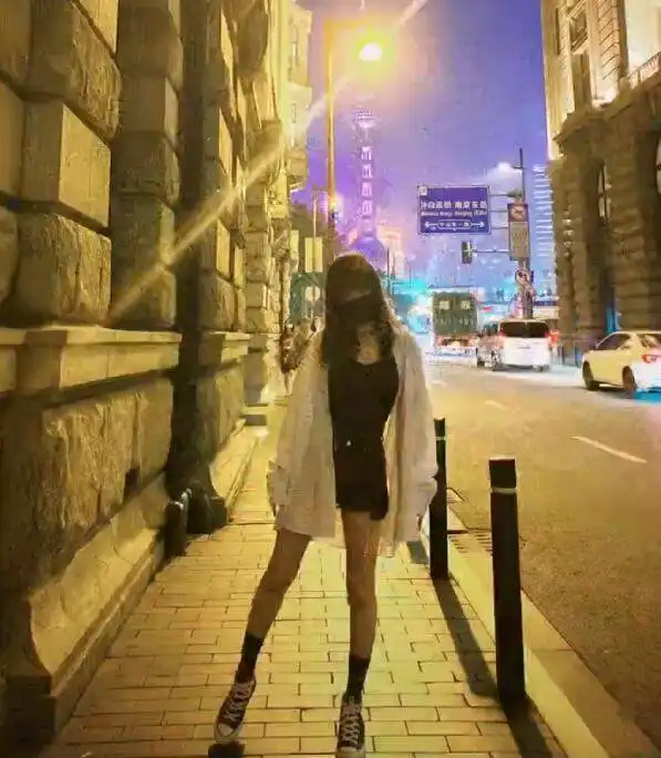 李小璐2020年终笔记,晒父母和女儿,秀闺蜜,只字不提贾乃亮甜馨张庭星二代网易订阅