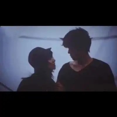  情侣头像分开一人一半背影唯美深情定是铭心刻骨