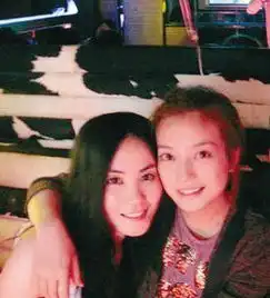 唐嫣仰慕刘诗诗刘亦菲刘涛秦海璐明星恩爱闺蜜照