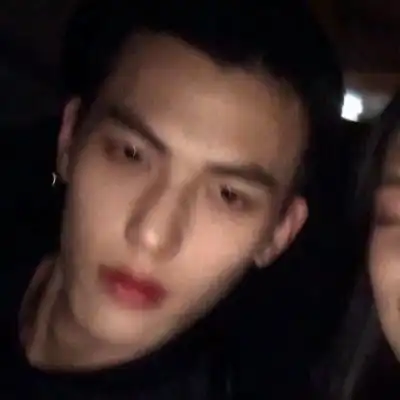  人来人往都向往着温柔.