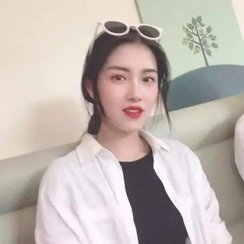 头像一定要跟那个照顾你情绪的人在一起