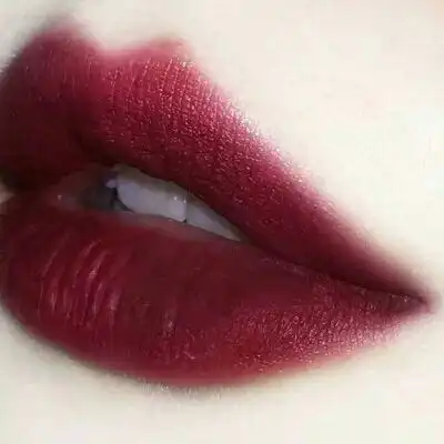  红唇头像冷艳霸气大红唇妩媚霸气女人头像