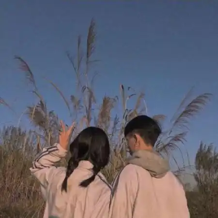 唯美浪漫情侣头像一对,让你一直依赖在我身边