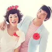 一个男孩一个是女孩的微信情侣头像