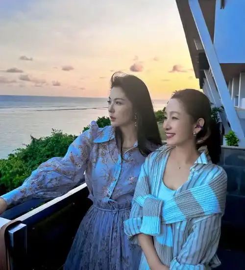 刘涛和秦海璐才不是塑料姐妹花落难时倾囊相助,爆红时相互祝福