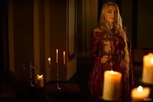  权力的游戏色后姐弟恋cos感情破裂,纠缠不休