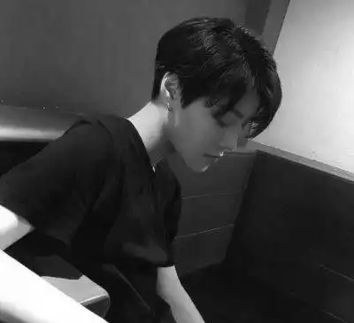  抖音很火的霸气超拽说说,就喜欢看你看不惯我,又干不掉我的样子