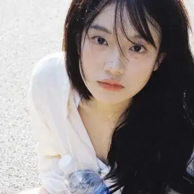  2023唯美氛围感女生头像图片