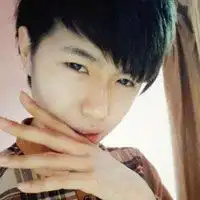 闺蜜头像一人三张霸气带字