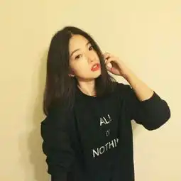 女生照片同一个人5张