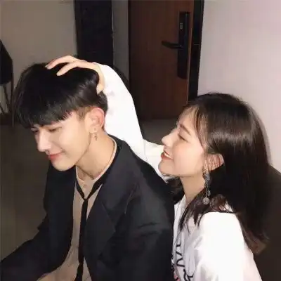  微信情侣头像一对两张时尚好看思考人生人生是你