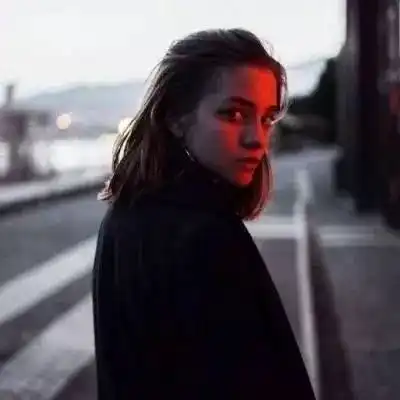  欧美头像后来才明白好的感情永远都是两情相悦