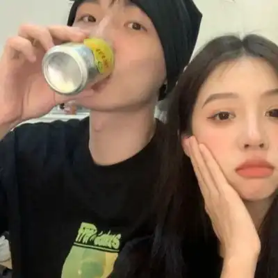  甜到爆情侣真人图片双人两张头像,爱意满满