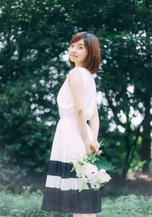  大学毕业季美女辅导员给大学生们的一封信