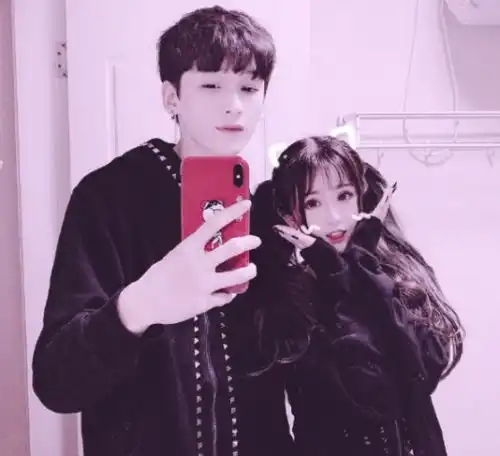  毛宸宸为圈粉放大招,晒出与清宸牌情侣头像,没眼看