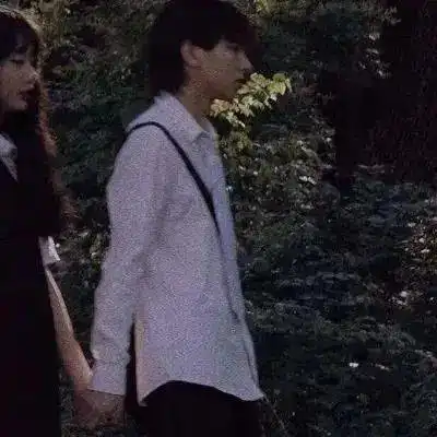  头像今晚月色真美眸中所及很明朗而你朝我走来的路途温柔了万般光景