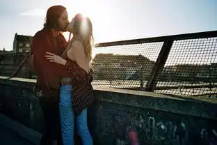  情侣床上的亲密瞬间性感与浪漫让人窒息