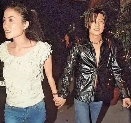  娱乐合集王菲谢霆锋牵手破分手传闻朴初珑与同学互相起诉