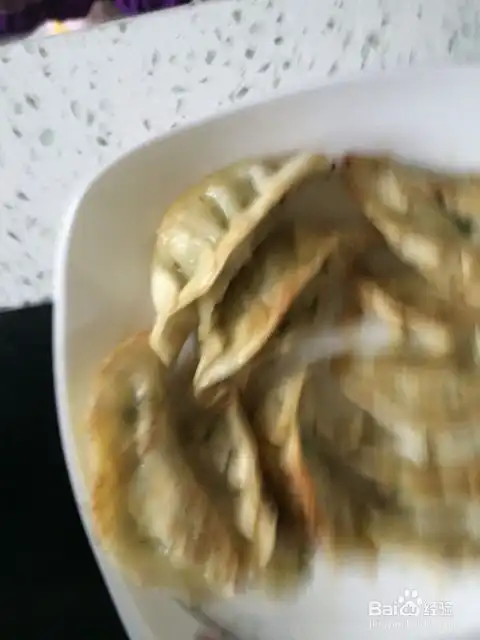  锅贴饺子制作过程