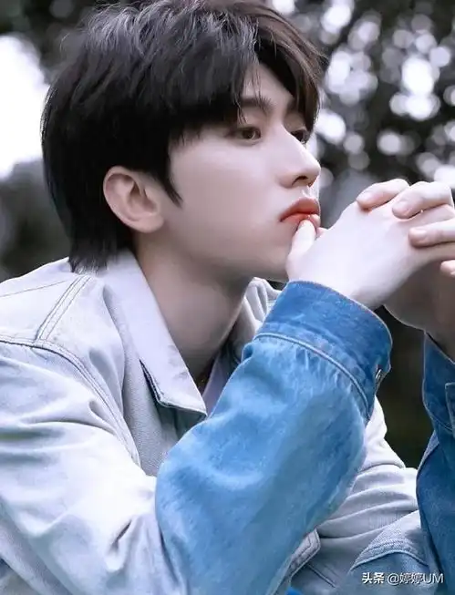  蔡徐坤壁纸精选