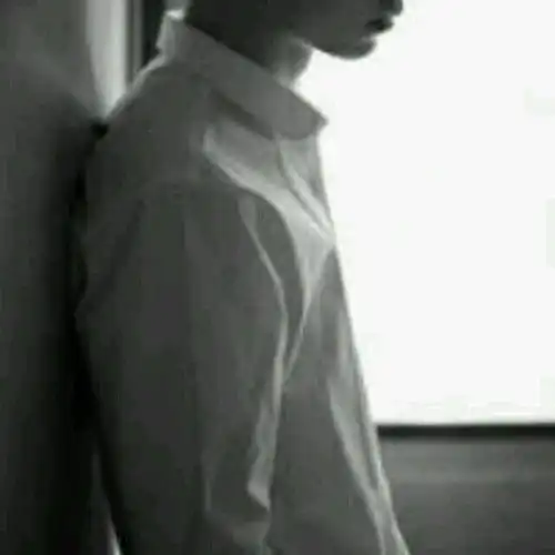  黑白情侣头像一左一右求女生那一部分